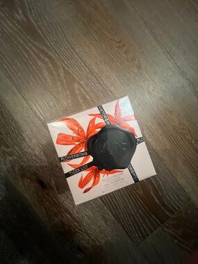 Viktor and Rolf Tigerlily 1.7oz brand new